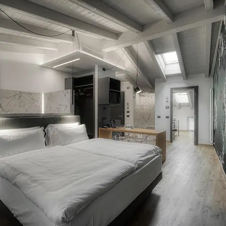 M Loft - Adults Only *